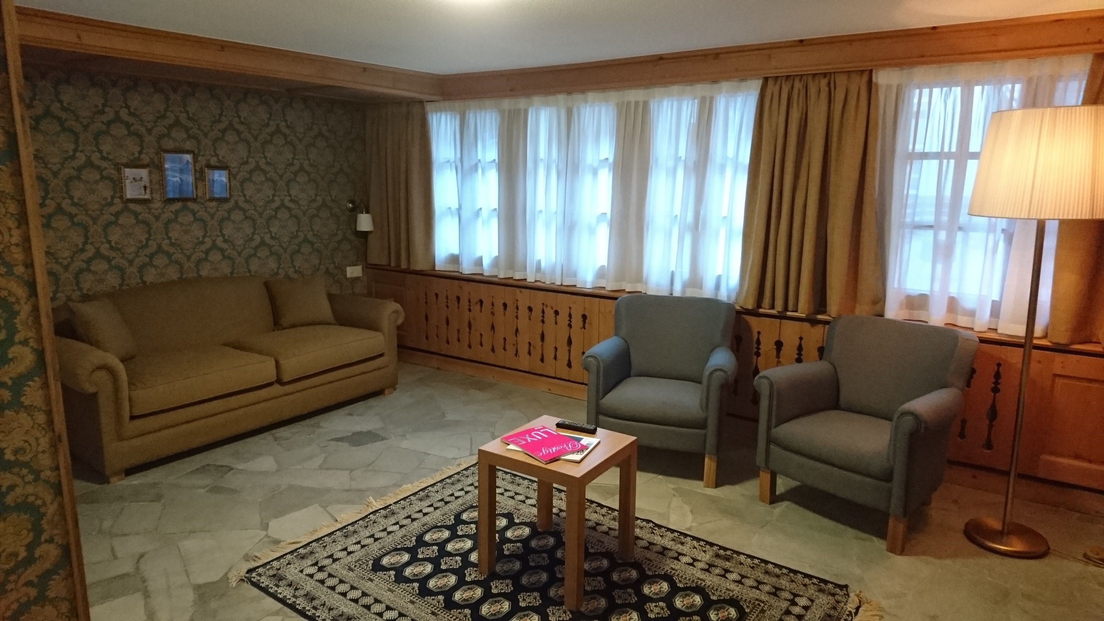 city suite, 2 bedrooms | living area | tv