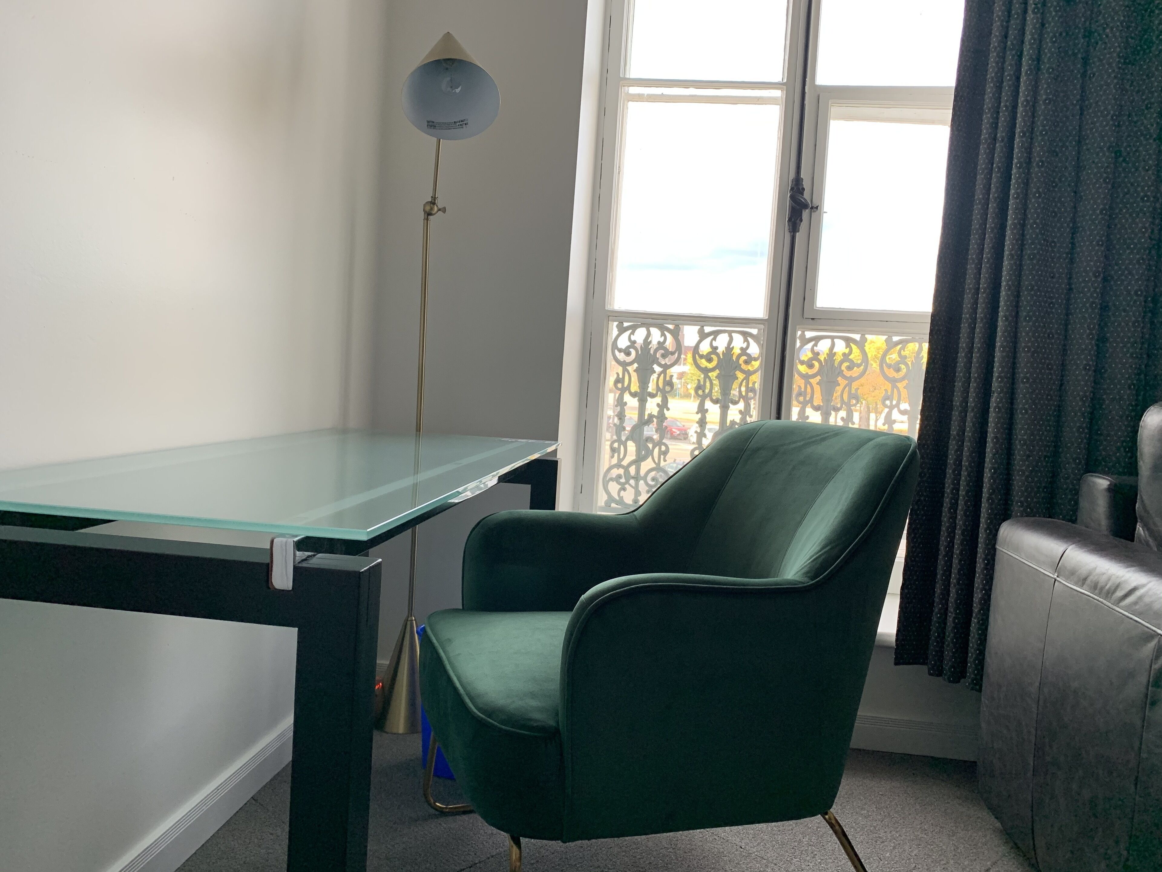 junior suite | in-room business centre