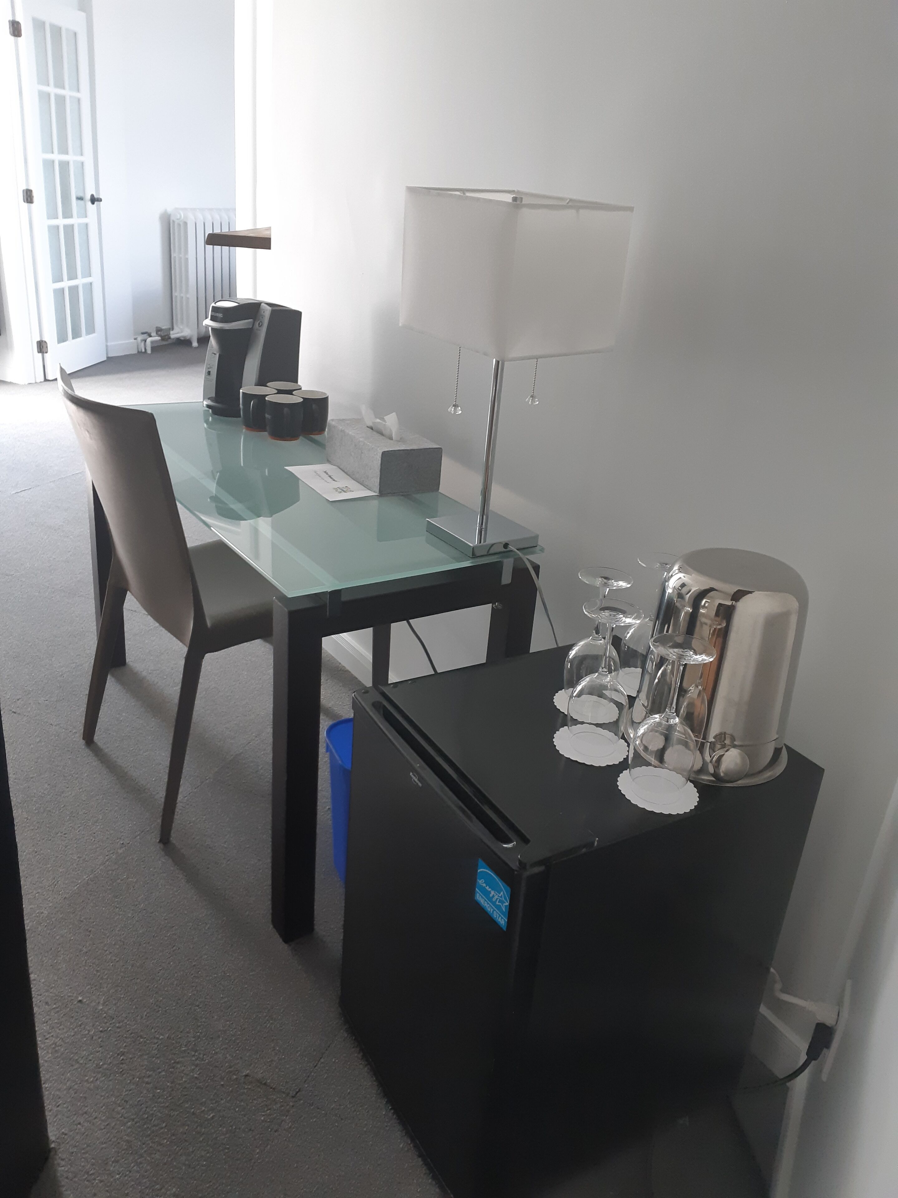 executive suite | in-room business centre