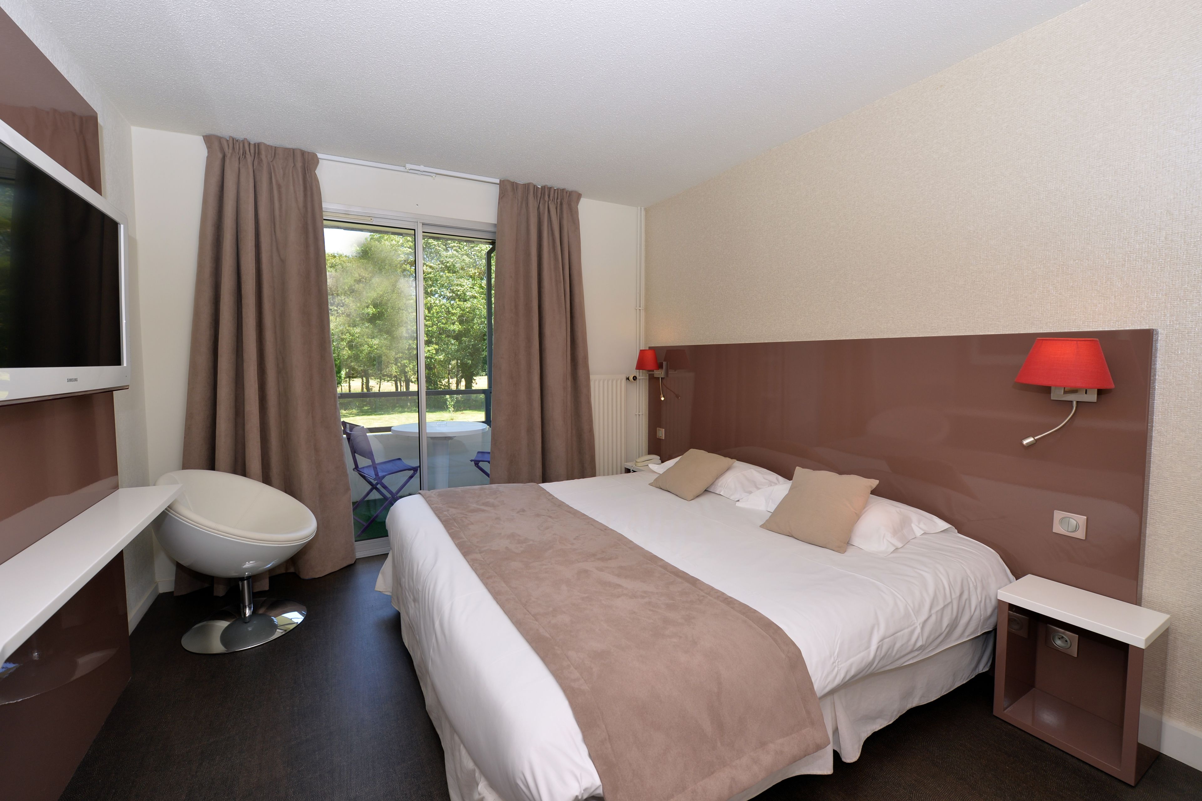 superior twin room | 1 bedroom, minibar, iron/ironing board, free wifi