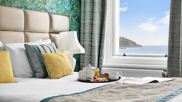 Standard Double Room, Sea View | 1 bedroom, in-room safe, iron/ironing board, free WiFi