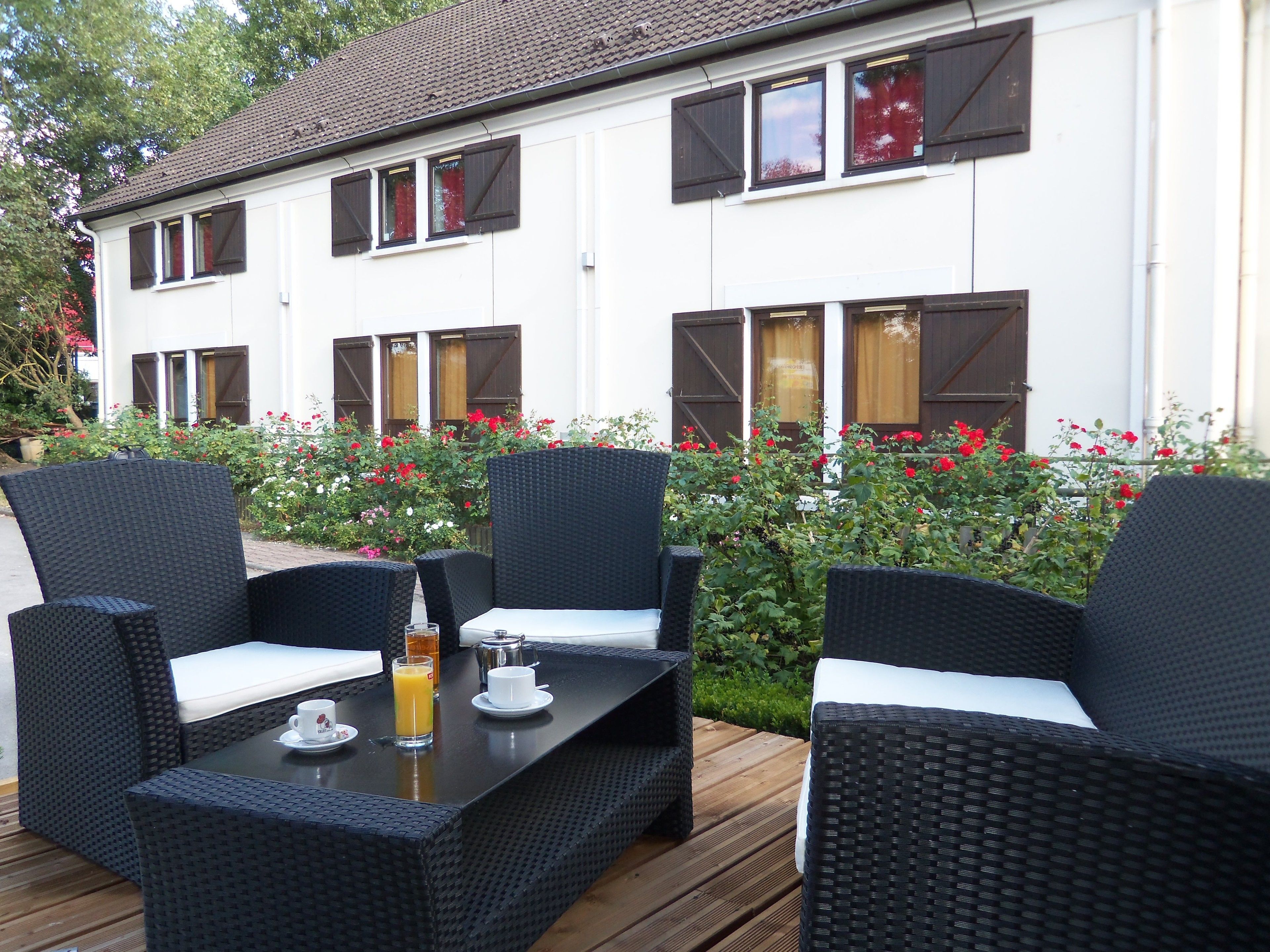 Abendessen, regionale Küche, Blick auf den Garten 