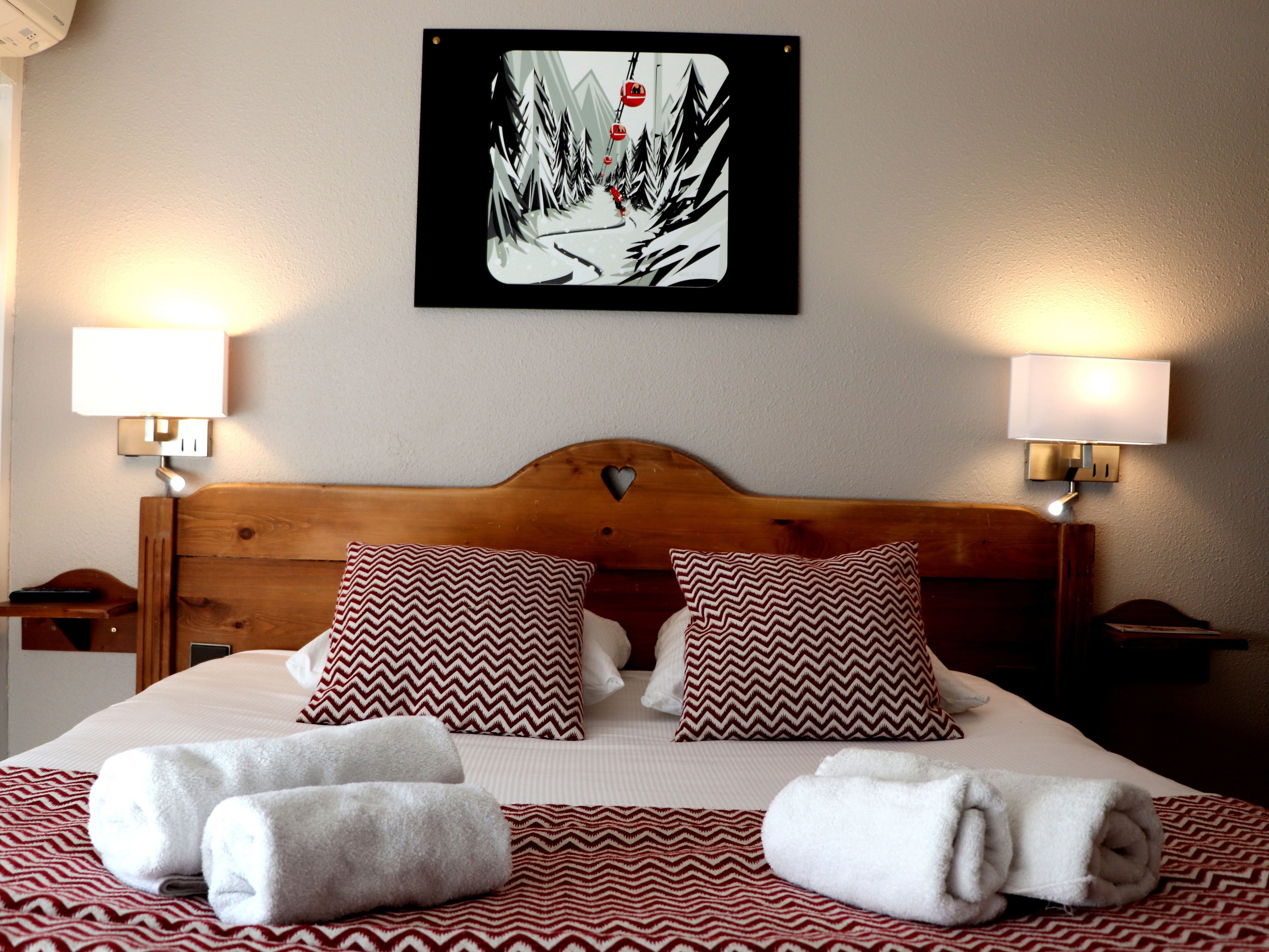 Superior Room | In-room safe, desk, blackout drapes, soundproofing