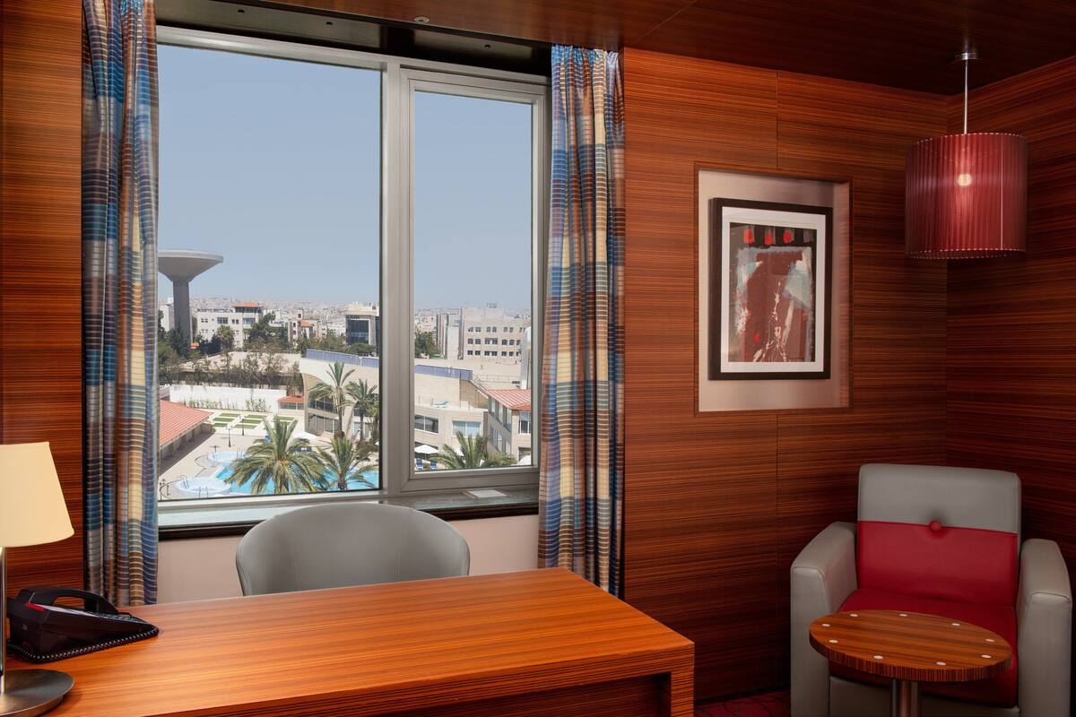 1 bedroom, minibar, in-room safe, desk
