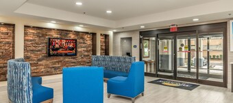 普拉特维尔 - 蒙哥马利温德姆戴斯套房酒店