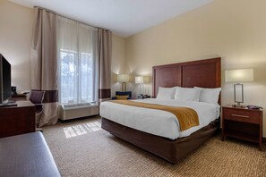 1 bedroom, premium bedding, desk, iron/ironing board - Comfort Inn & Suites Camden (Camden)