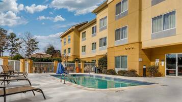 Seasonal outdoor pool