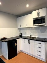 公寓, 1 间卧室 | 私人厨房 | 冰箱、微波炉、茶具/咖啡用具、厨具/餐具