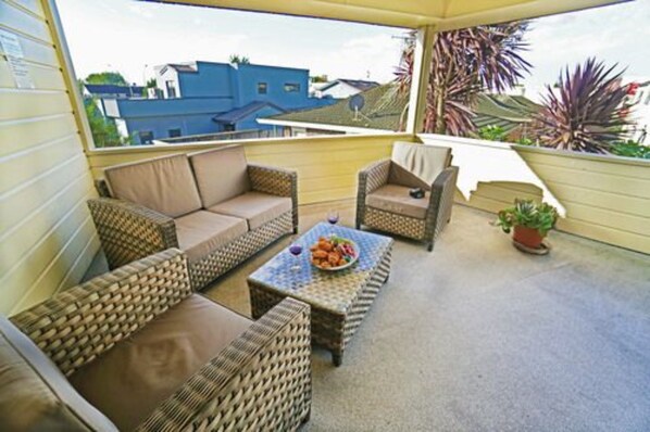 3 Bedroom Townhouse | Balcony - Anglesea Motel and Conference Centre (Hamilton)
