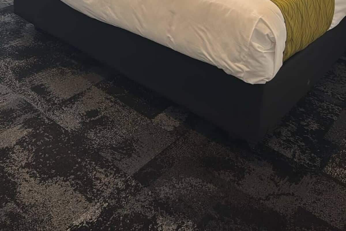 1 Bedroom Unit | Desk, soundproofing, iron/ironing board, WiFi (free)
