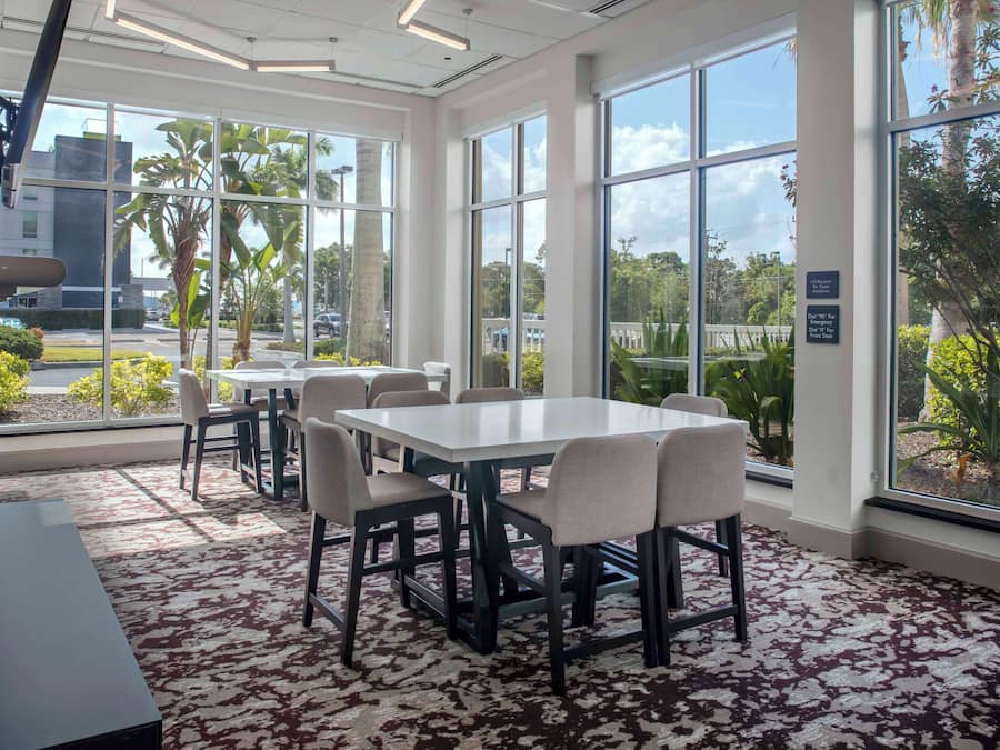 Tägliches nach Wunsch zubereitetes Frühstück gegen Gebühr