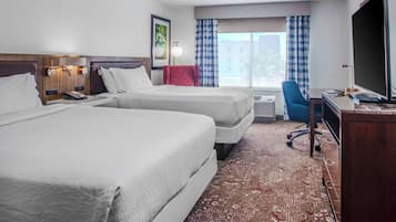 1 bedroom, premium bedding, desk, laptop workspace