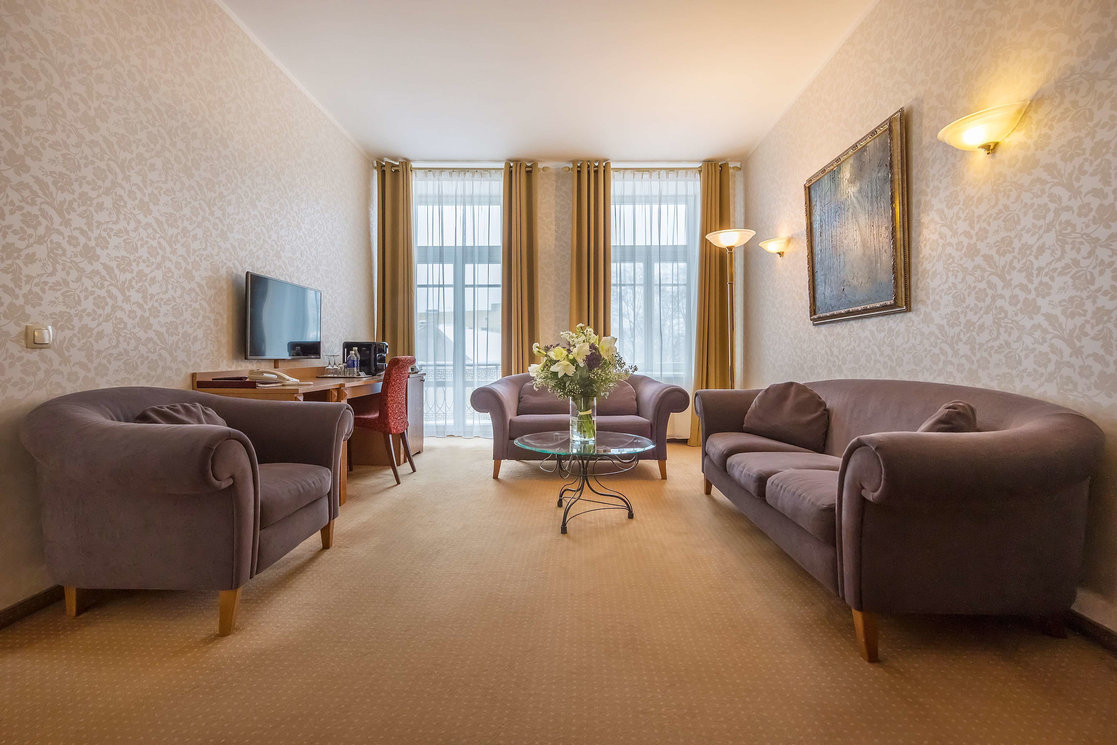 suite | in-room safe, desk, laptop workspace, blackout curtains