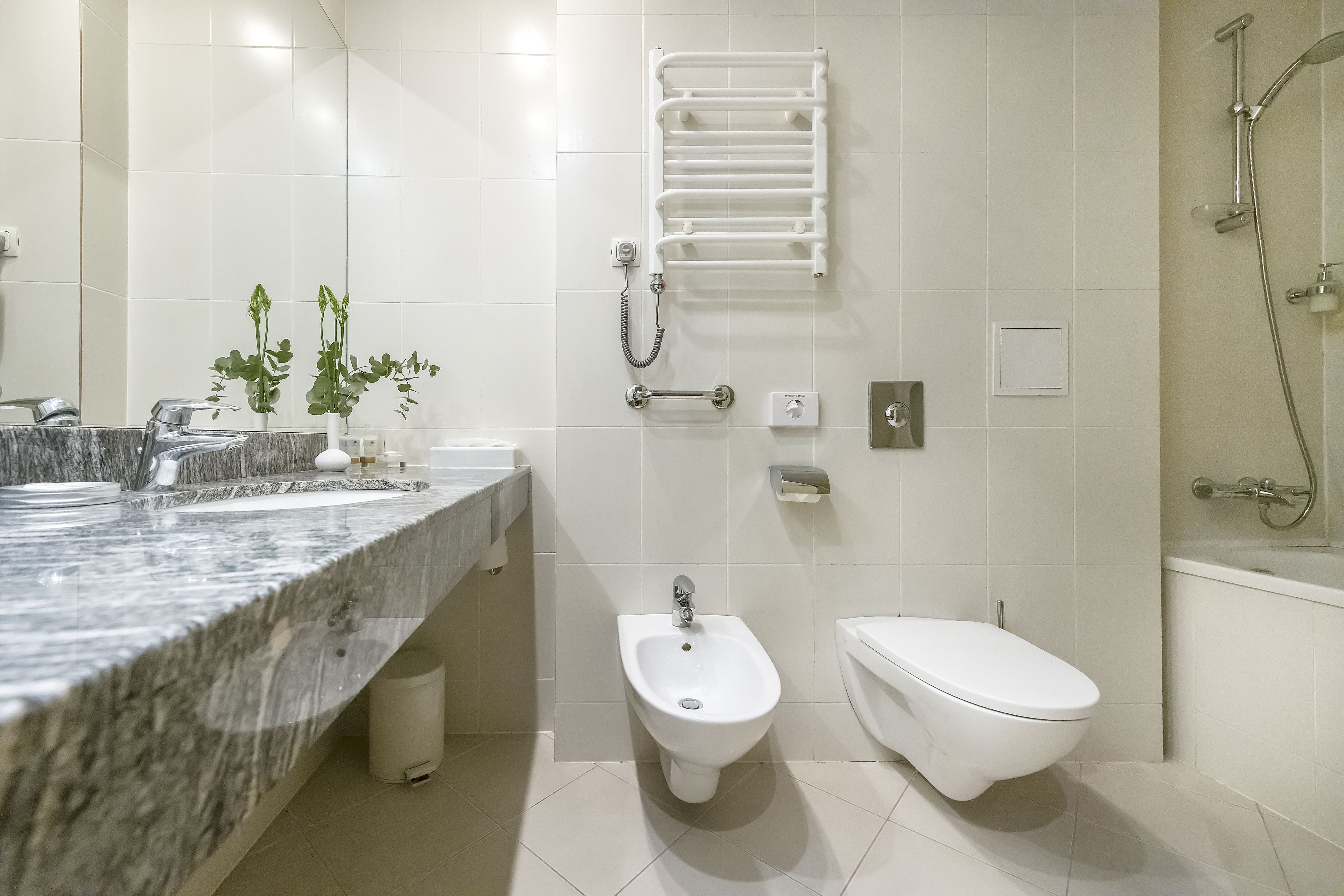 executive room | bathroom | free toiletries, hair dryer, slippers, towels