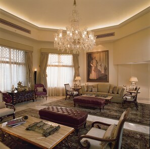 Suite presidencial | 1 dormitorio, ropa de cama de alta calidad, edredones de plumas