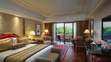 Signature Room (The Leela) | 1 bedroom, premium bedding, down duvets, pillow-top beds