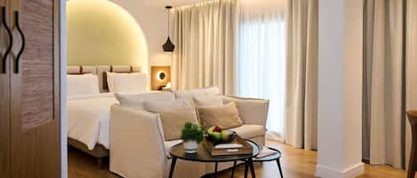 Deluxe kamer, 1 kingsize bed | Italiaanse Frette-lakens, luxe beddengoed, Select Comfort-bedden