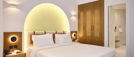 Frette Italian sheets, premium bedding, Select Comfort beds, minibar