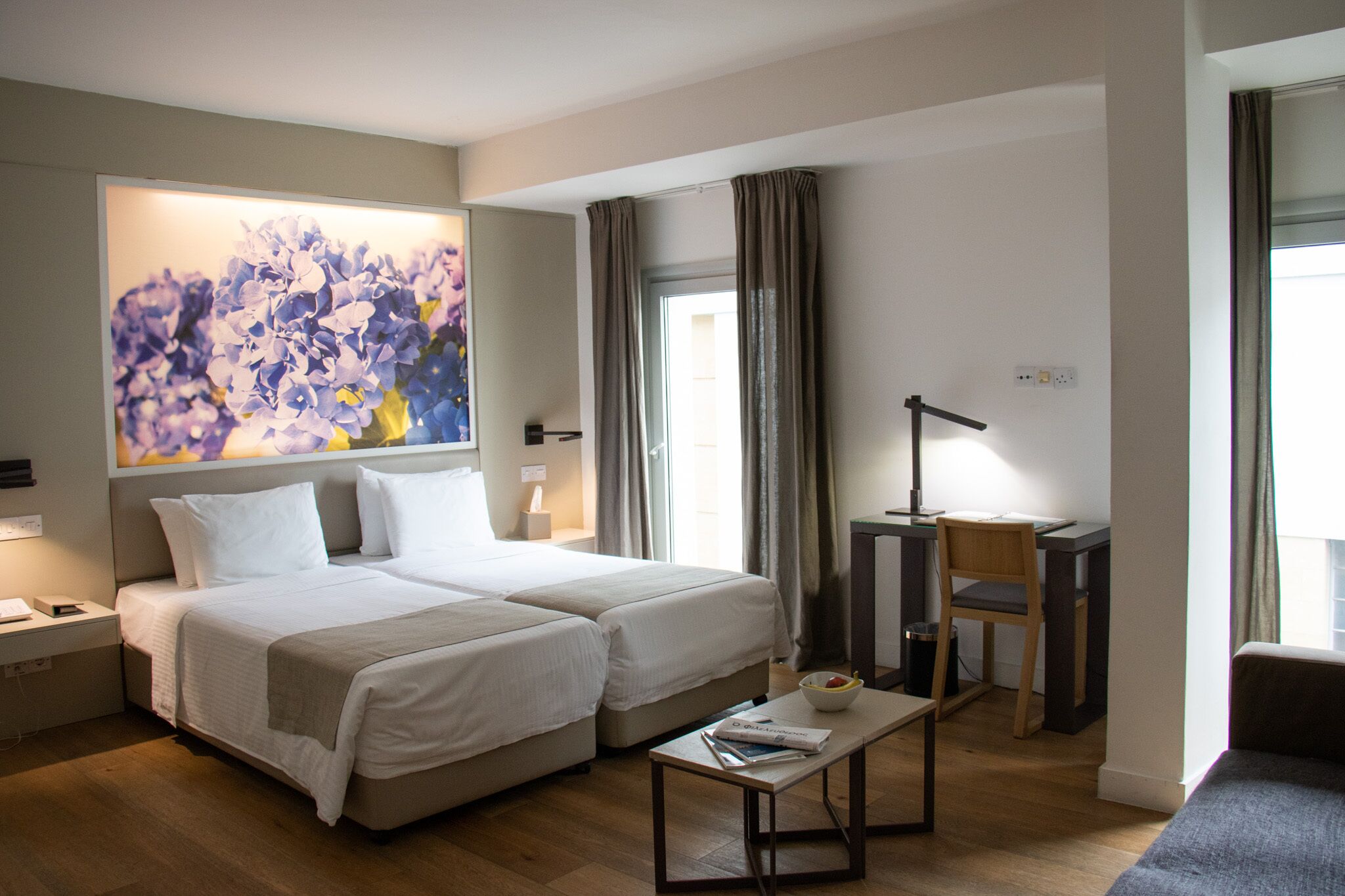 executive room, 1 double bed | frette italian sheets, premium bedding, select comfort beds, minibar
