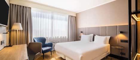 1 bedroom, minibar, in-room safe, desk