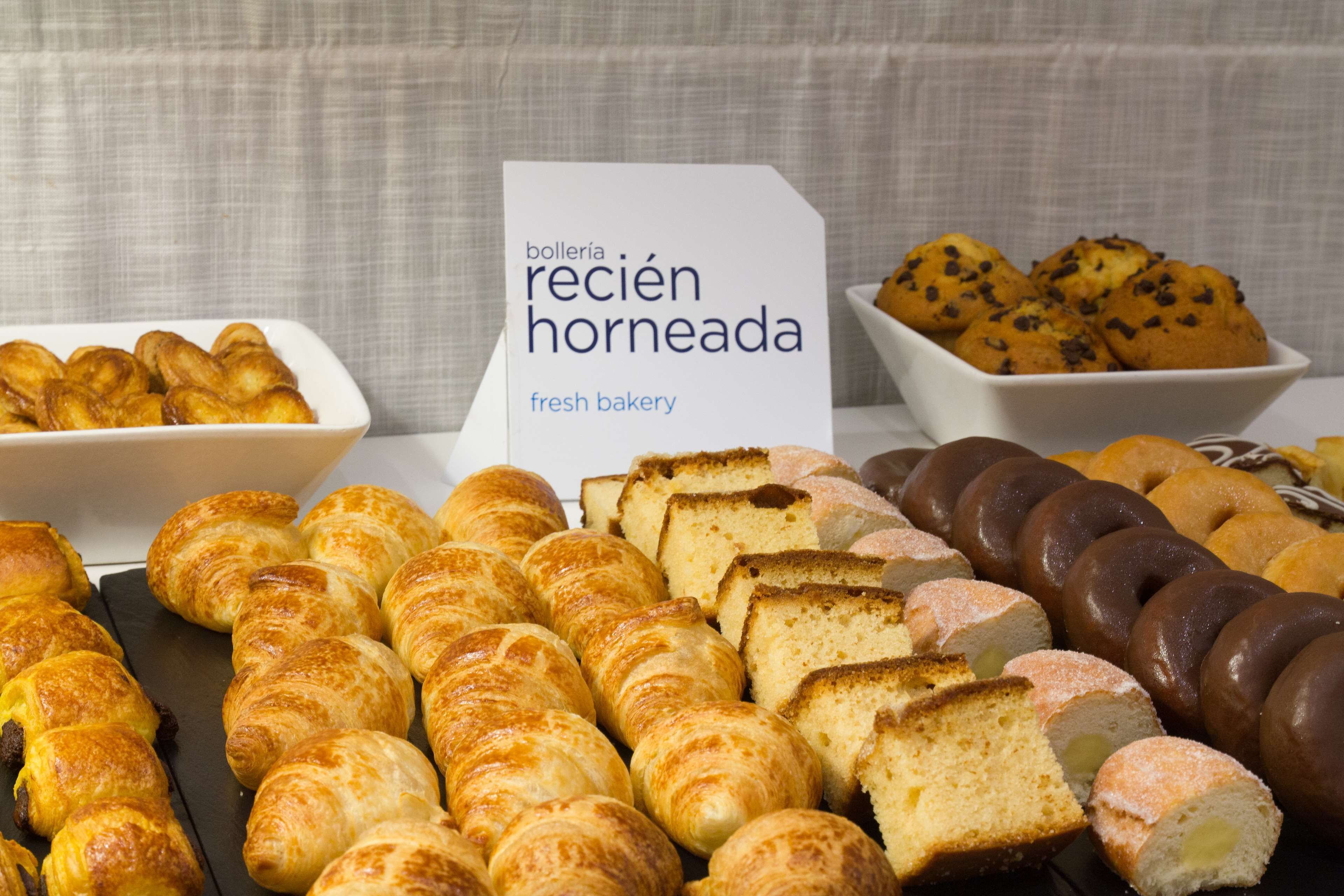 daily buffet breakfast for a fee