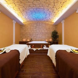 Salas para tratamentos a dois, sauna seca, sauna a vapor
