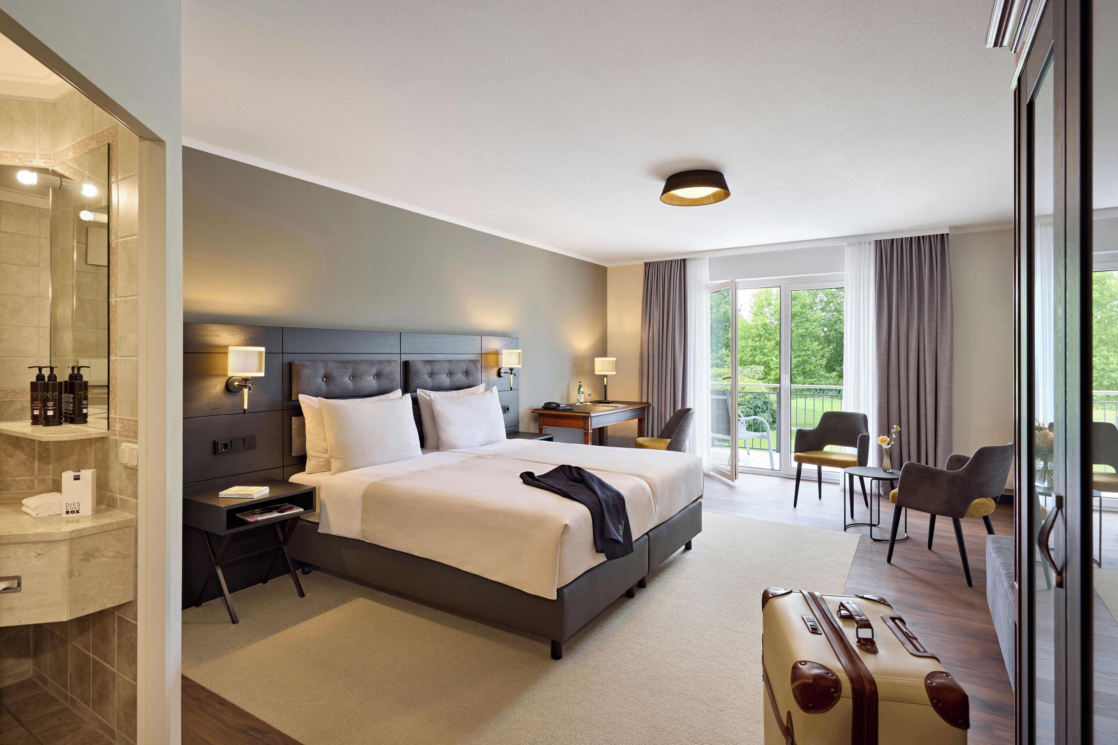 豪華客房, 1 張標準雙人床或 2 張單人床 | 高級寢具、迷你吧、客房內保險箱、書桌