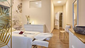 Behandlungsräume für Paare, Sauna, Dampfbad, Thermalbad/Mineralquelle