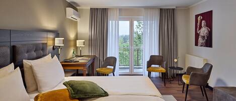 Superior Zimmer mit Doppelbett oder 2 Einzelbetten | Hochwertige Bettwaren, Minibar, Zimmersafe, Schreibtisch