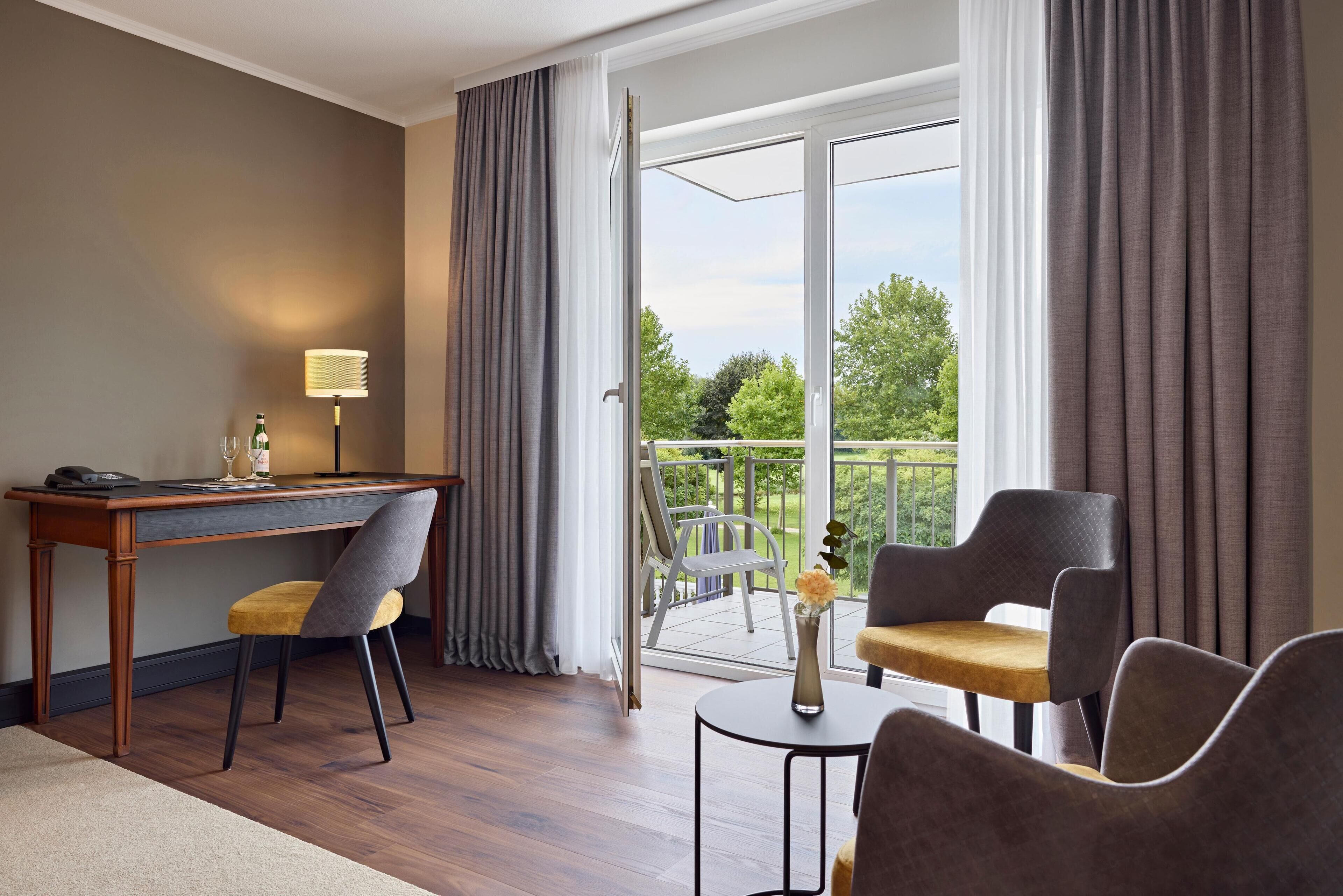 Chambre Deluxe, 1 lit double ou 2 lits jumeaux | Literie de qualité supérieure, minibar, coffres-forts dans les chambres