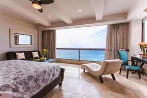 Presidential Penthouse, 4 Bedrooms, Private Pool, Ocean View | Hypo-allergenic bedding, in-room safe, individually decorated - Vallarta Shores Beach Hotel (Puerto Vallarta)