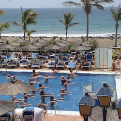 3 outdoor pools, pool umbrellas, sun loungers