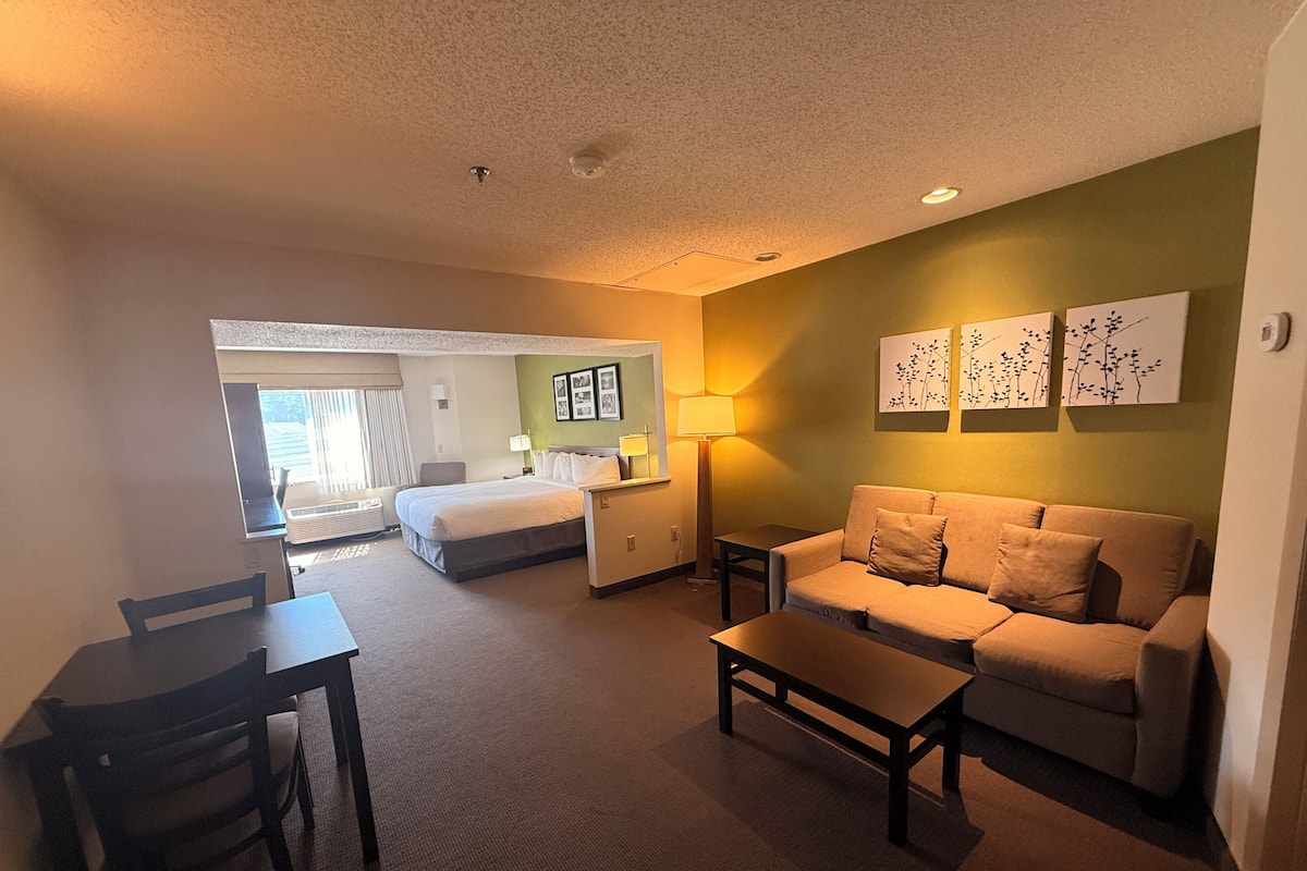 Standard Room, 1 King Bed with Sofa bed, Non Smoking
