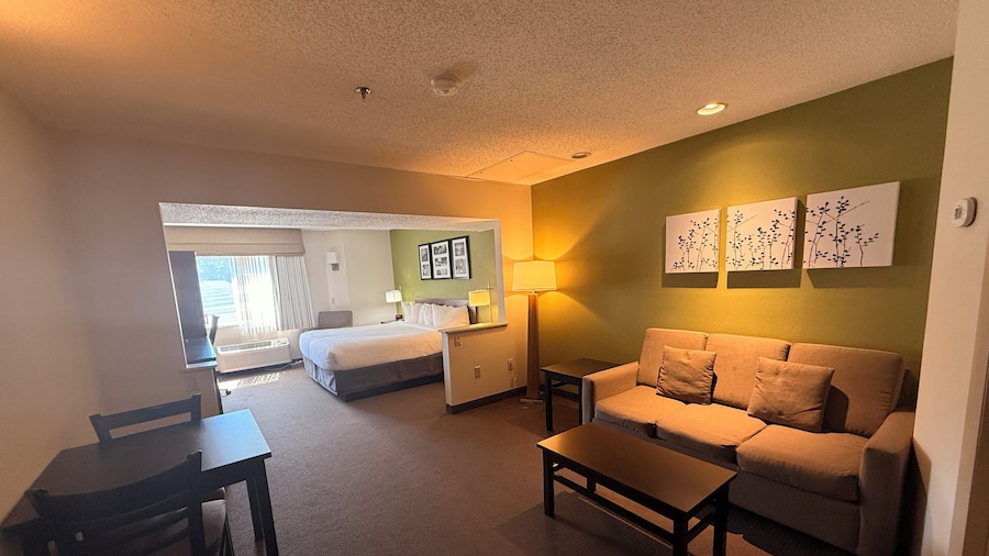 Sleep Inn & Suites Niantic North