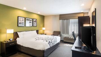 1 King Bed, Non Smoking | Desk, laptop workspace, blackout drapes, iron/ironing board