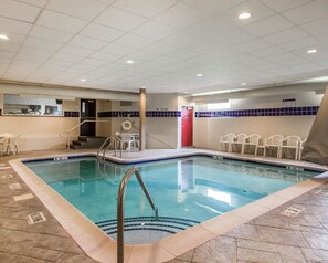Indoor pool, a heated pool - Sleep Inn & Suites Niantic North (Niantic)