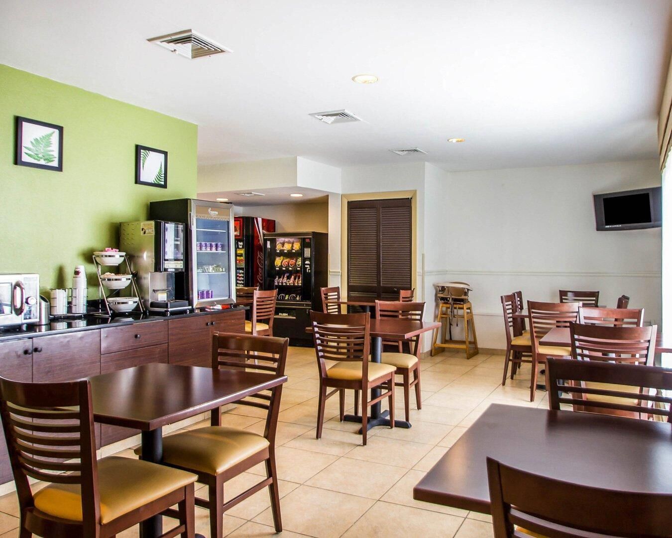 Free daily buffet breakfast