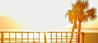 Beachside Hotel