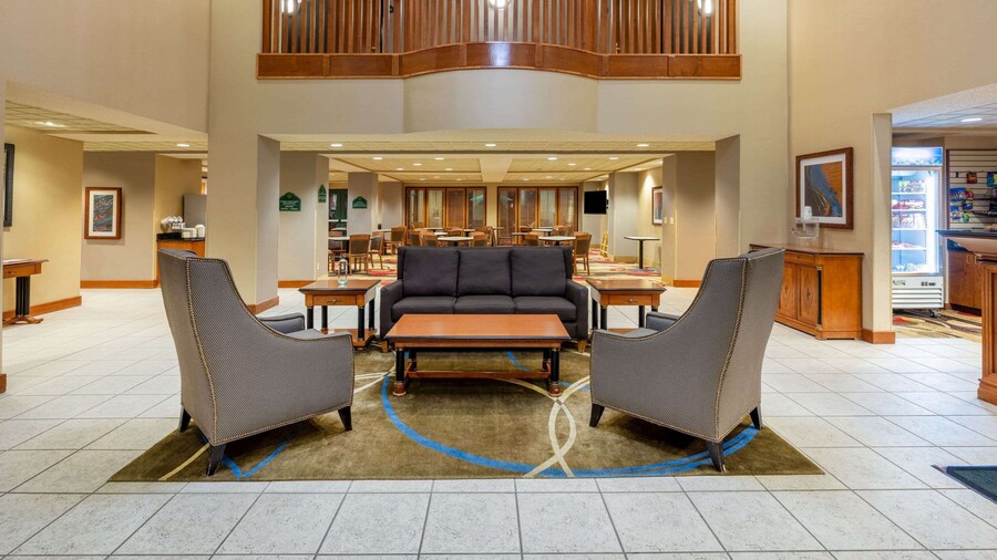 Wingate by Wyndham Gillette