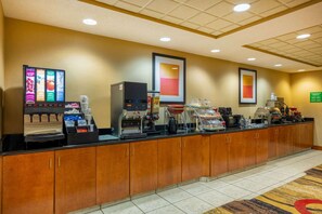 Free daily buffet breakfast  - Wingate by Wyndham Gillette (Gillette)