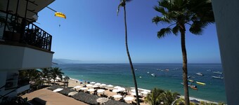 Emperador Vallarta Beachfront Hotel and Suites