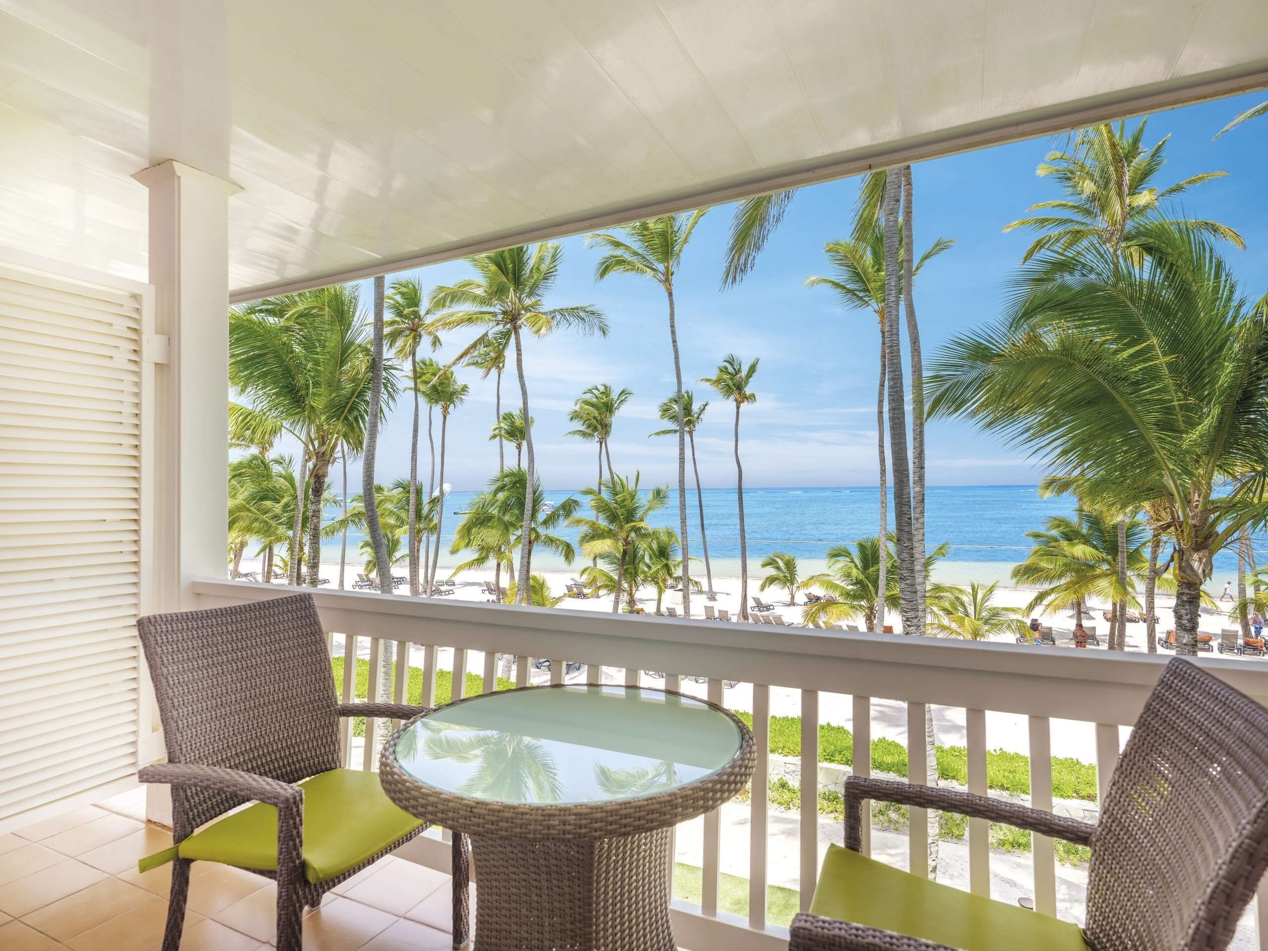 Superior Room, Oceanfront (Premium Level) | Pillow-top beds, minibar, in-room safe, desk