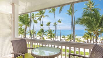 Superior Room, Oceanfront (Premium Level) | Pillow-top beds, minibar, in-room safe, desk