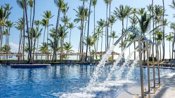 Outdoor pool, sun loungers