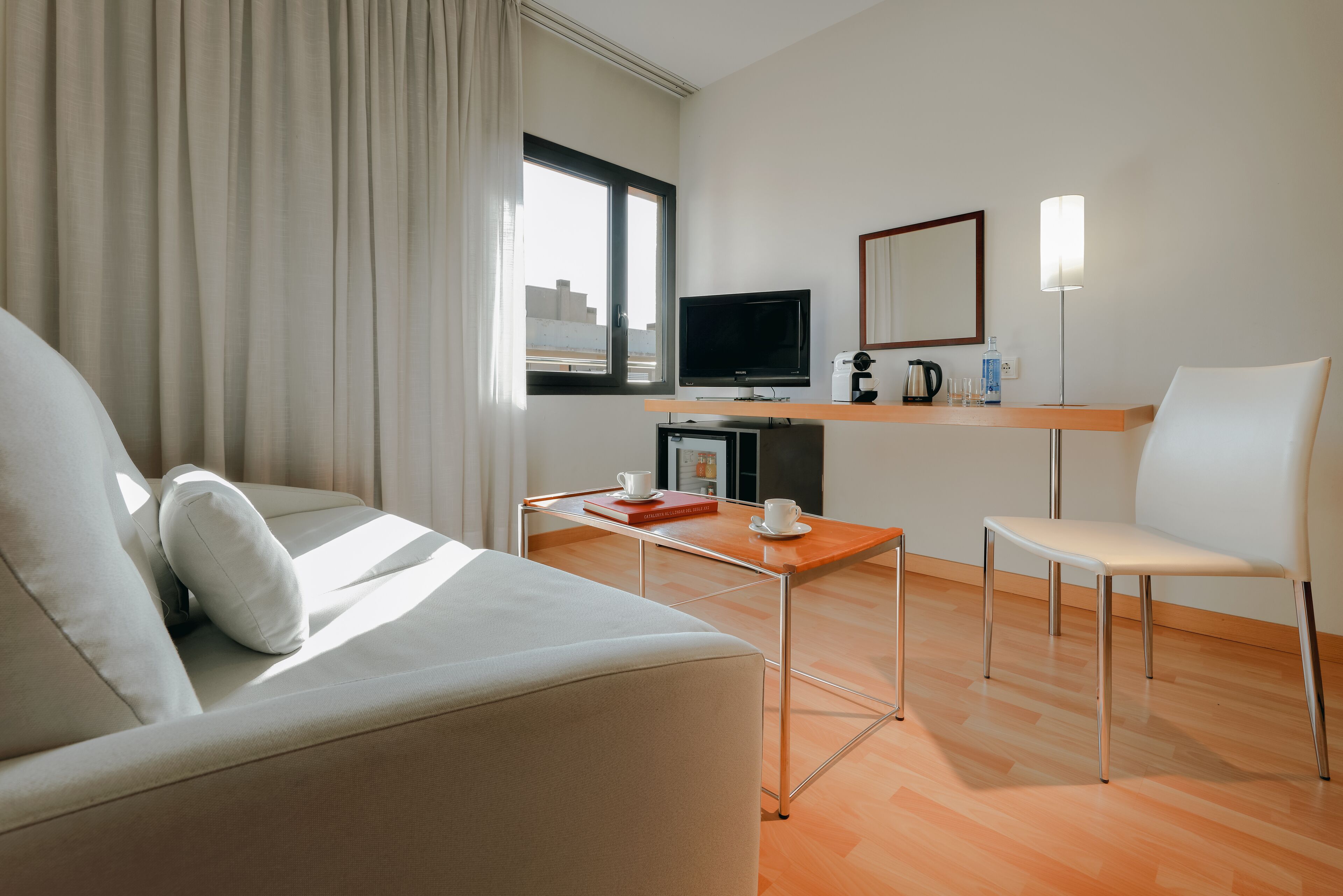 junior suite | living room | tv