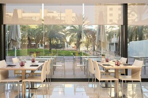 Restaurant - Catalonia Barcelona Beach (Barcelona)