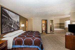 套房, 1 張特大雙人床, 非吸煙房 | 1 間臥室、書桌、遮光布/窗簾、熨斗/熨衣板