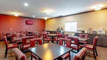 Free daily continental breakfast