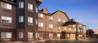 Red Roof Inn & Suites Omaha - Council Bluffs