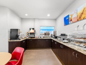 Free daily continental breakfast